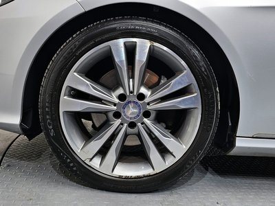 MERCEDES-BENZ E-CLASS - 6