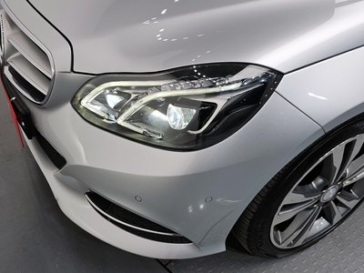 MERCEDES-BENZ E-CLASS - 9