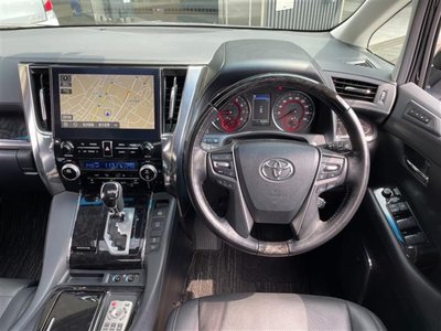 TOYOTA ALPHARD - 10