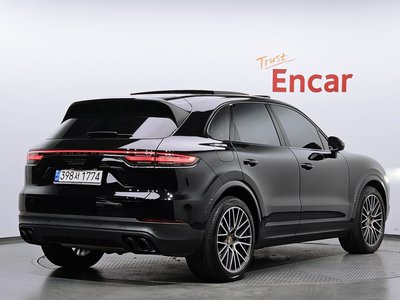 PORSCHE CAYENNE - 4