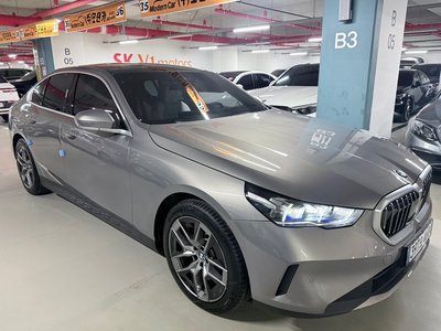 BMW 5 SERIES - 8