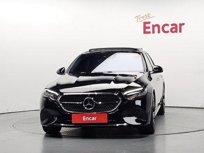 MERCEDES-BENZ E-CLASS - 2