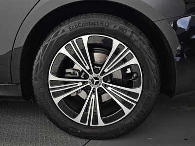 MERCEDES-BENZ E-CLASS - 8
