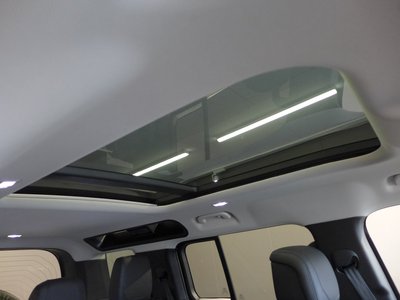2024 LAND Rover DEFENDER — миниатюра 17