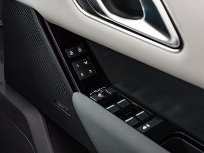 LAND ROVER RANGE ROVER VELAR - 10