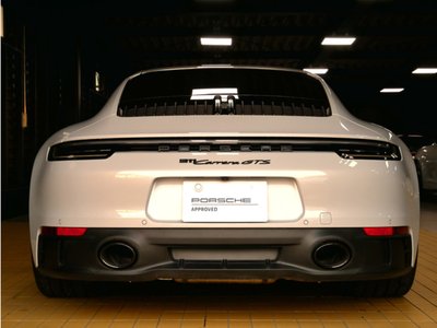 PORSCHE 911 - 4