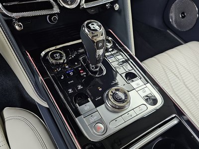 2024 Bentley FLYING SPUR 照片 9