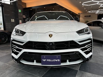 LAMBORGHINI URUS - 2