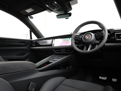 2026 Porsche MACAN thumbnail 56