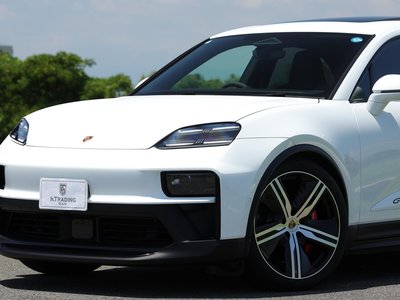 2026 Porsche MACAN thumbnail 26