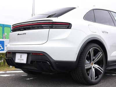 2026 Porsche MACAN thumbnail 86