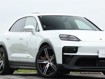 2026 Porsche MACAN thumbnail 81