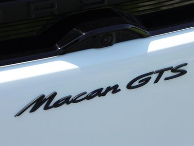 2026 Porsche MACAN thumbnail 42