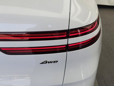 صورة 10 لـ 2022 GENESIS GV70