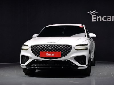 صورة 2 لـ 2022 GENESIS GV70