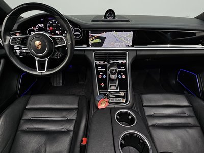 PORSCHE PANAMERA - 5