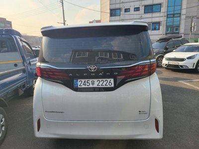 TOYOTA ALPHARD - 2
