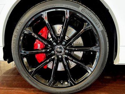 2025 AUDI RS Q3 照片 2