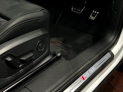 2025 AUDI RS Q3 thumbnail 15