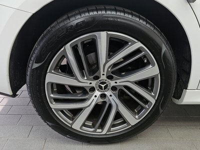 MERCEDES-BENZ E-CLASS - 6