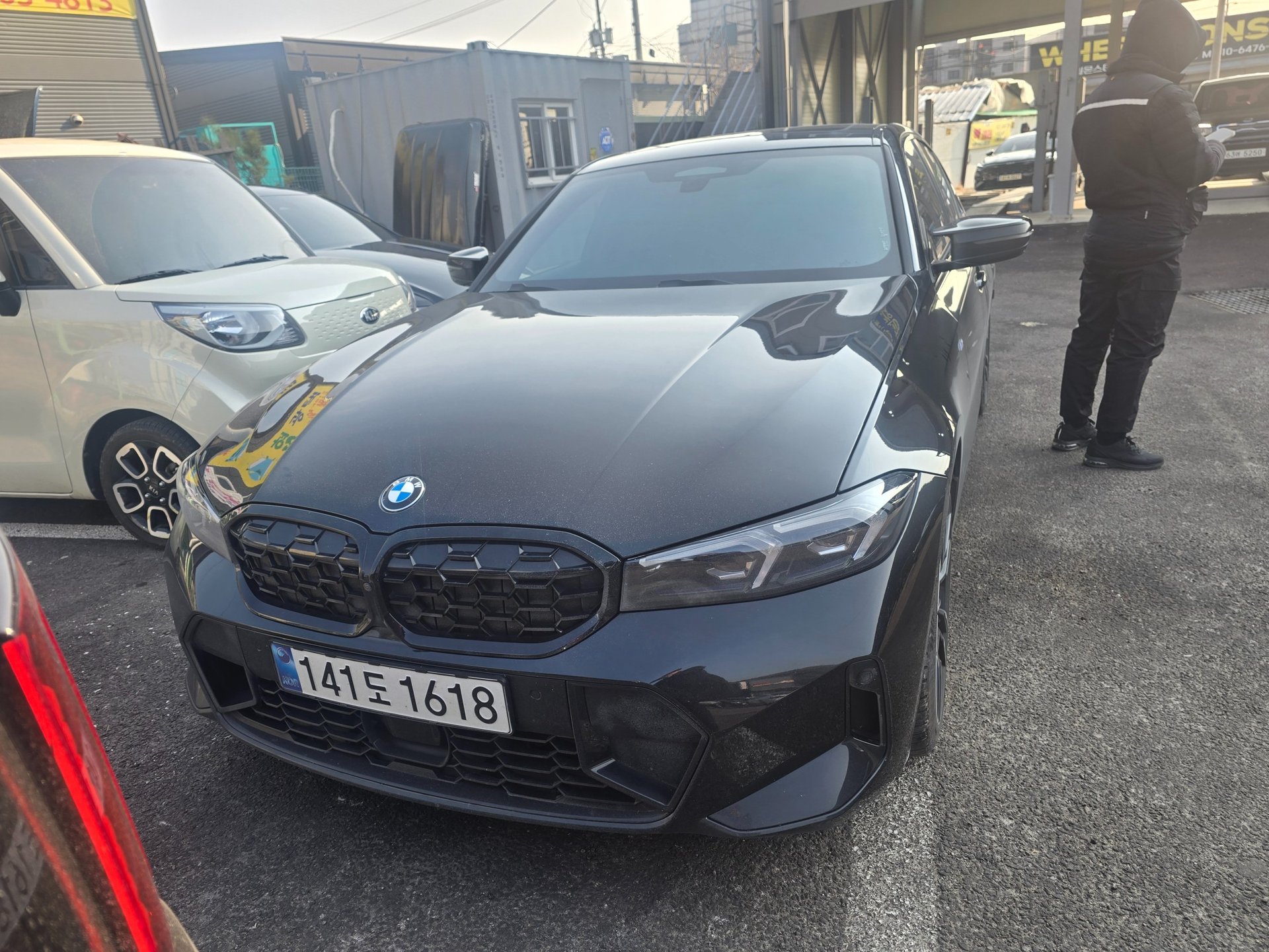 BMW 3 SERIES - View 1