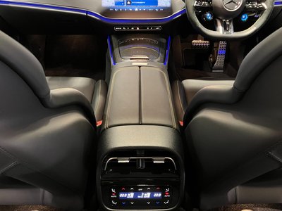 صورة مصغرة 28 لـ 2024 Mercedes-BENZ E-CLASS AMG