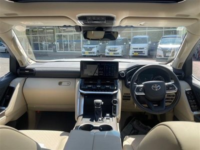 TOYOTA LAND CRUISER 300 - 2