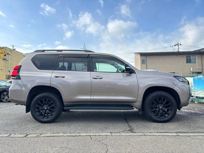 TOYOTA LAND CRUISER PRADO - 4