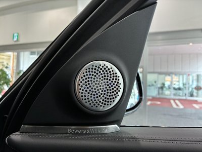 2025 BMW XM — миниатюра 38