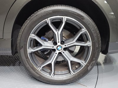 2022 BMW X6 photo 8