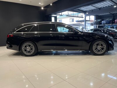 MERCEDES-BENZ E-CLASS WAGON - 4