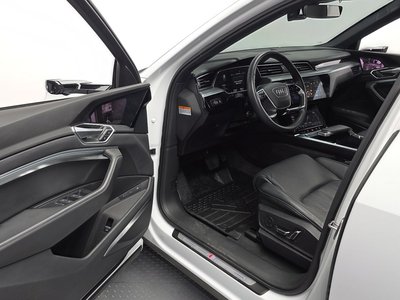 2022 AUDI E-TRON thumbnail 13
