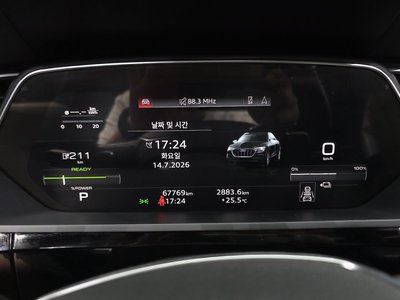2022 AUDI E-TRON thumbnail 11