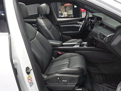 2022 AUDI E-TRON thumbnail 17