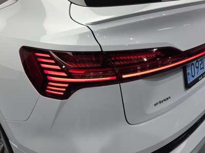 2022 AUDI E-TRON — фото 10