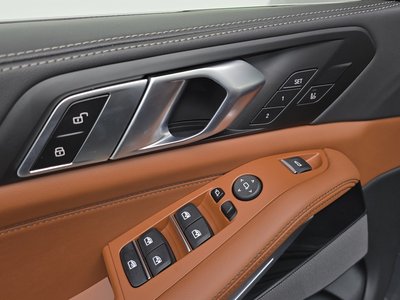 2025 BMW X5 thumbnail 18