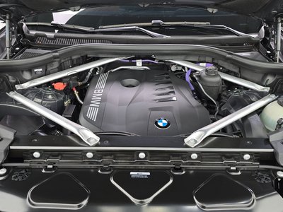 2025 BMW X5 photo 7