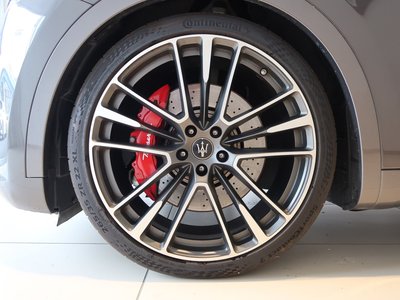 2021 Maserati LEVANTE — миниатюра 40
