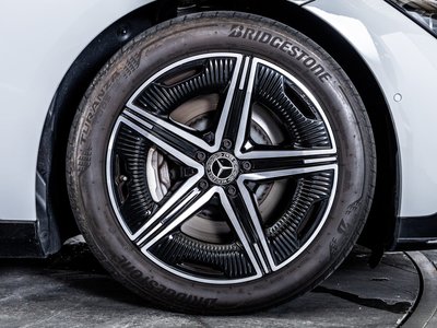 2023 Mercedes-BENZ EQE — миниатюра 22