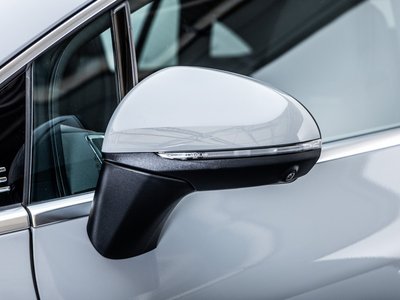 2023 Mercedes-BENZ EQE — миниатюра 16