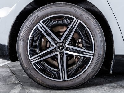 2023 Mercedes-BENZ EQE — миниатюра 23