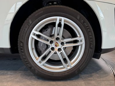 صورة مصغرة 13 لـ 2023 Porsche MACAN