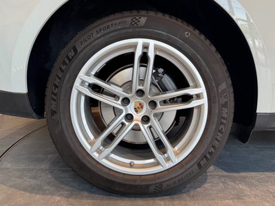 صورة مصغرة 42 لـ 2023 Porsche MACAN