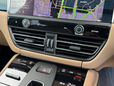 صورة مصغرة 49 لـ 2023 Porsche MACAN