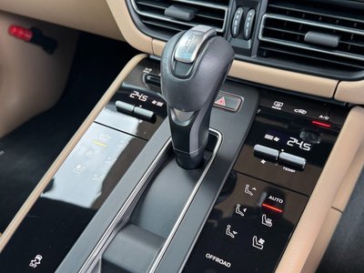 صورة مصغرة 17 لـ 2023 Porsche MACAN