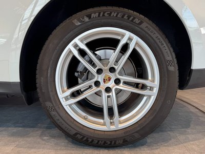 صورة مصغرة 43 لـ 2023 Porsche MACAN