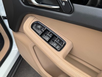 صورة مصغرة 64 لـ 2023 Porsche MACAN