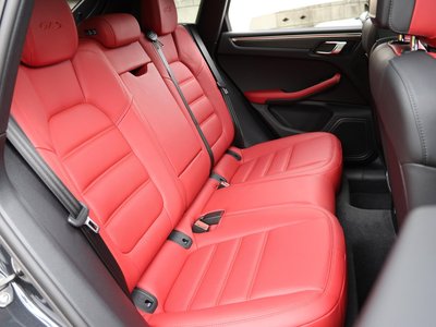 2020 Porsche MACAN — миниатюра 31