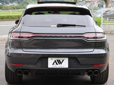 2020 Porsche MACAN — миниатюра 13