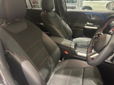 MERCEDES-BENZ EQA - 9